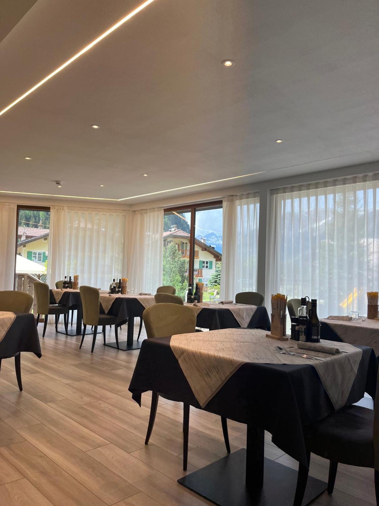 Dolomiten Hotel Irma Каназей Екстериор снимка