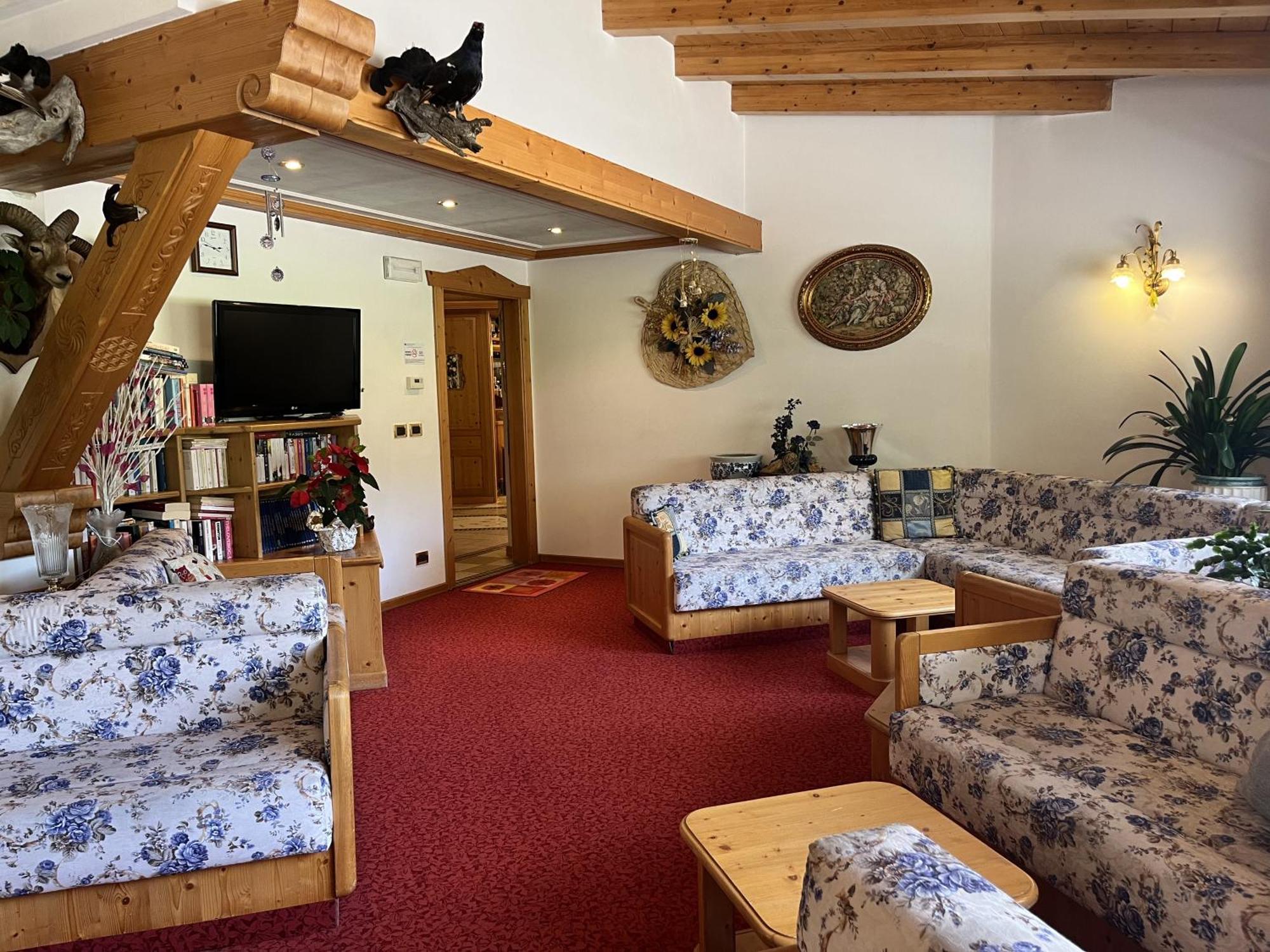 Dolomiten Hotel Irma Каназей Екстериор снимка