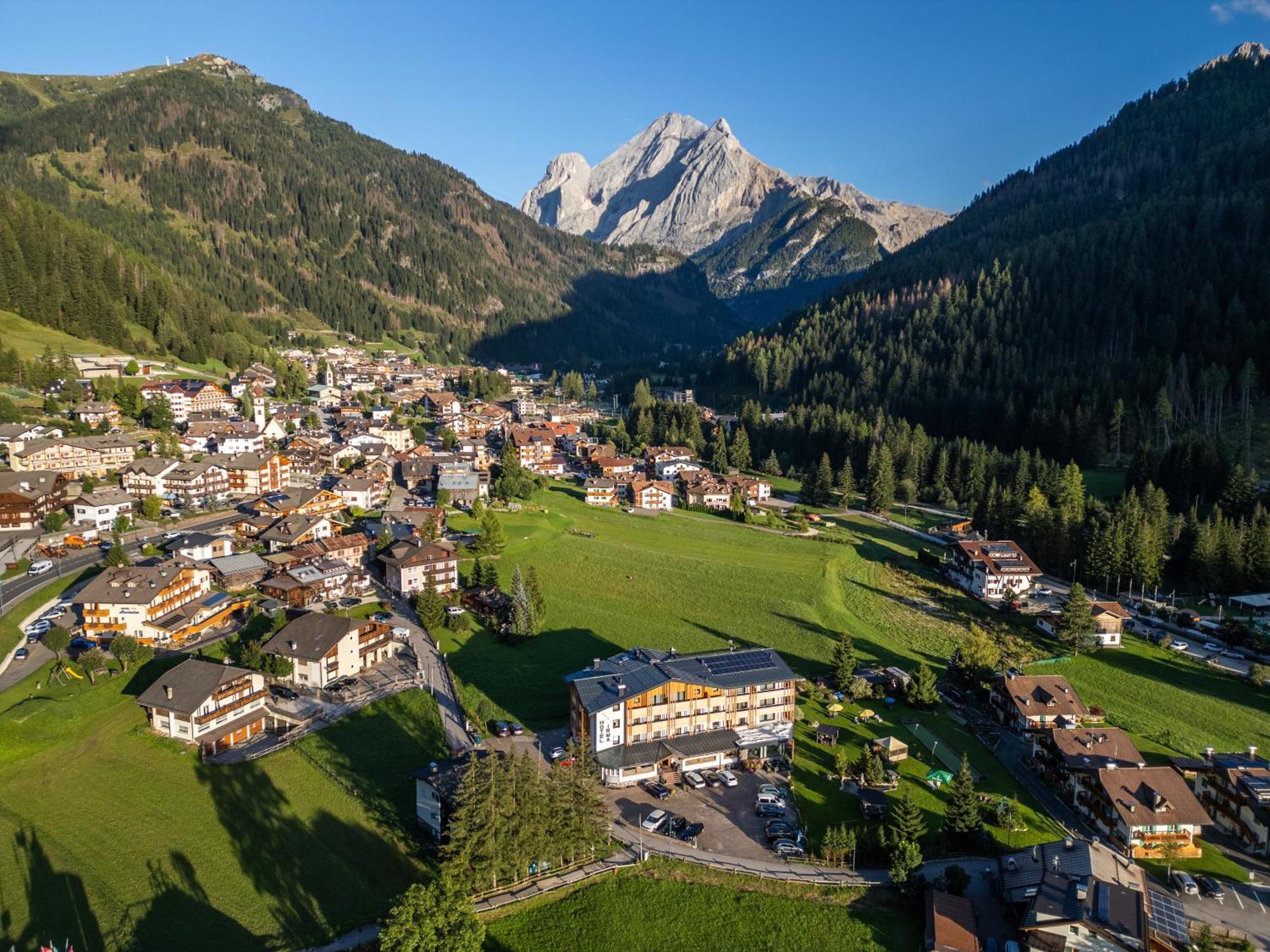 Dolomiten Hotel Irma Каназей Екстериор снимка