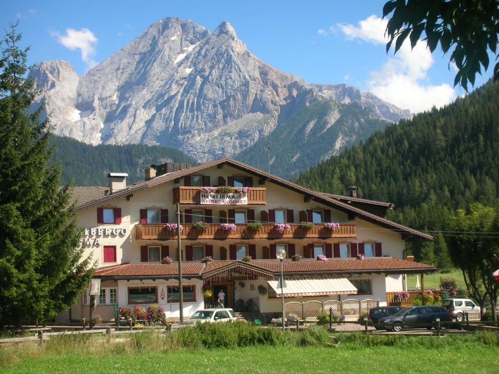 Dolomiten Hotel Irma Каназей Екстериор снимка