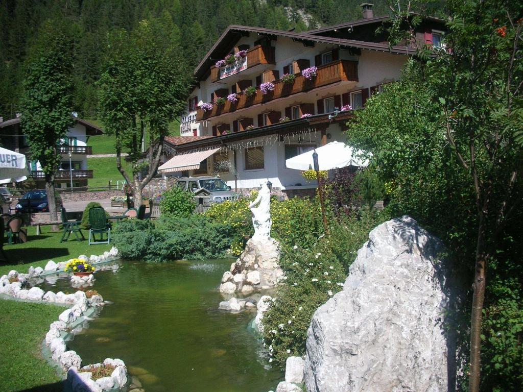 Dolomiten Hotel Irma Каназей Екстериор снимка